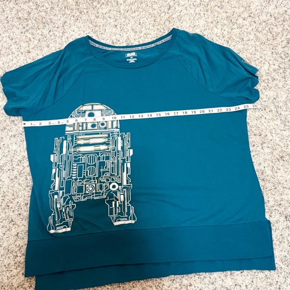 Disney Parks Star Wars Galaxy's Edge Droid Depot T-shirt featuring R2-D2 1X - Picture 4 of 7